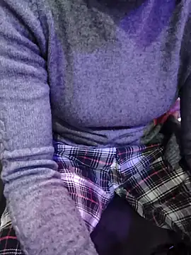 kaveerpooja947 online show from February 1, 5:01 pm