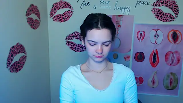  SusieSu  online show from March 18, 7:24 am