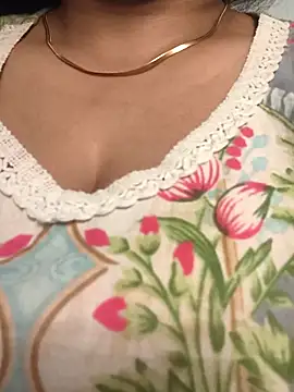 Anamika Kapoor online show from April 3, 10:08 pm