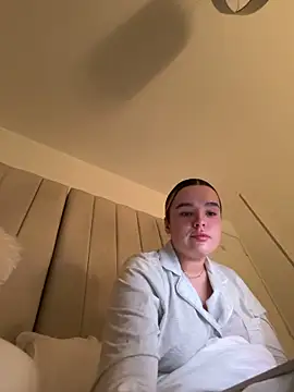 maisiesmithx online show from February 20, 6:26 am