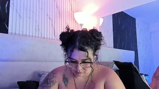 Snapshot of Reginavegaa chatting on September 20, 12:36 pm Reginavegaa online show from September 20, 12:36 pm