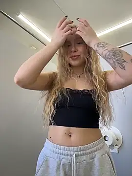 Liza risky online show from April 11, 12:31 pm