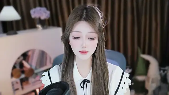 Arwyn-rr online show from March 15, 12:51 pm