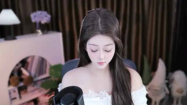 Arwyn-rr online show from February 27, 9:20 am