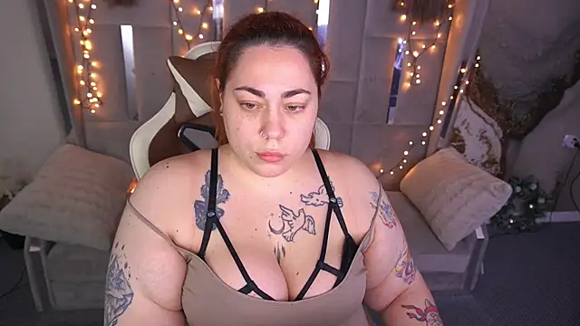 Kittywakee online show from February 26, 10:09 pm