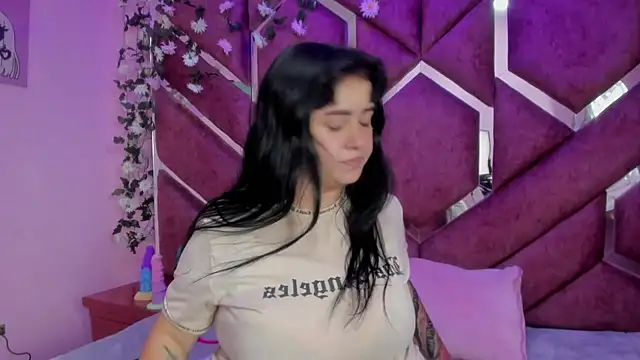 Victoria Rossy online show from March 6, 8:59 pm