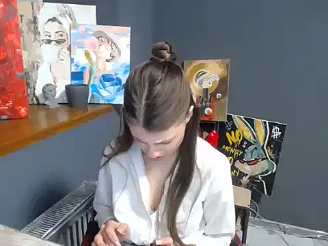 felicity gold online show from March 11, 7:23 am