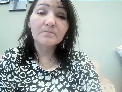 ClaireSunset online show from June 7, 5:42 pm