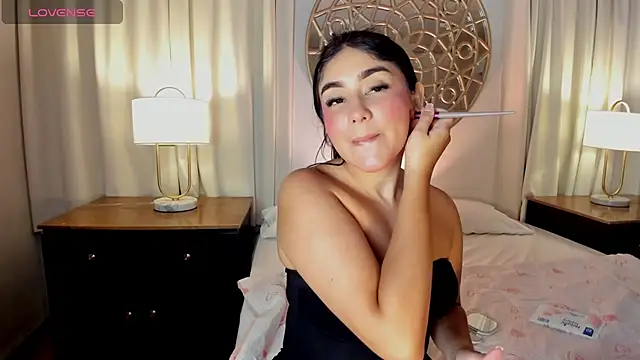 Belliinda 21 online show from June 12, 7:22 pm