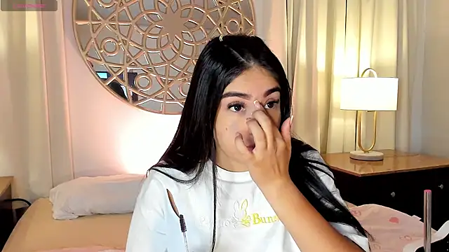 Belliinda 21 online show from July 13, 7:14 pm