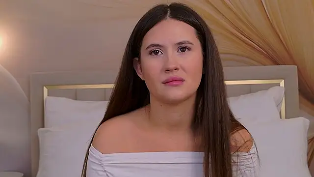 milaleoneli online show from October 8, 3:16 pm