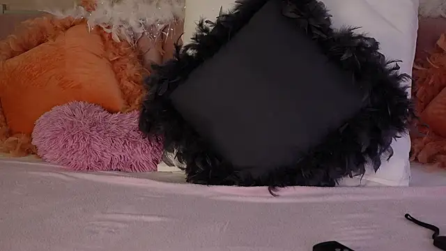 JullyBlair online show from March 15, 5:31 am