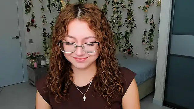 SereneFlame online show from September 19, 4:17 pm