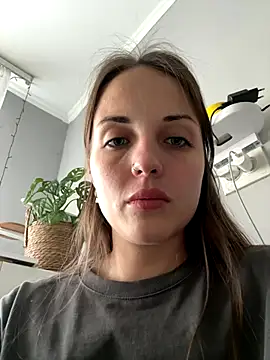 AmiLavs online show from November 6, 12:00 pm