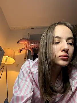 EmilyWi  online show from December 14, 8:03 pm