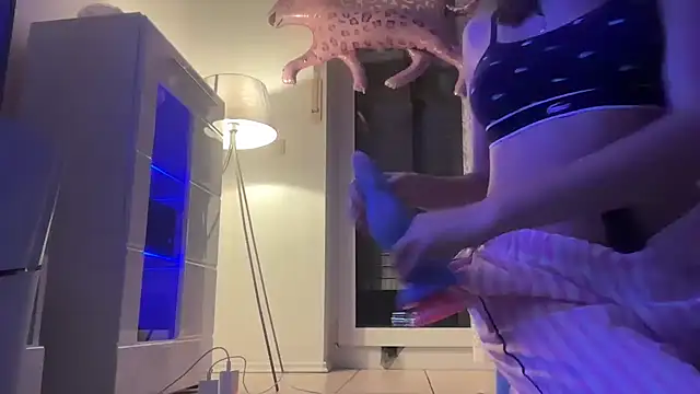 EmilyWi  online show from November 5, 10:15 pm