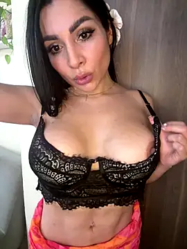 Cianuroom online show from November 26, 9:05 pm