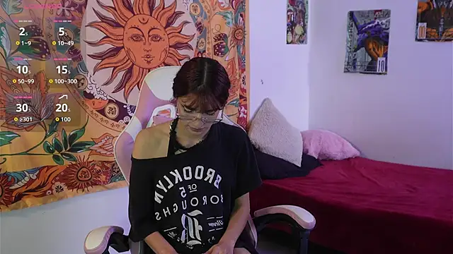 HiScarlett online show from March 16, 4:00 pm