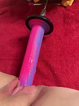 luisa1 online show from February 22, 7:48 pm