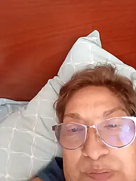 florecita69 online show from November 19, 12:16 pm