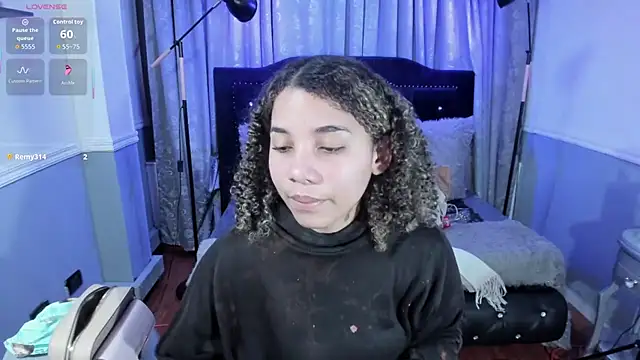 Mayaa ross online show from September 18, 3:49 am