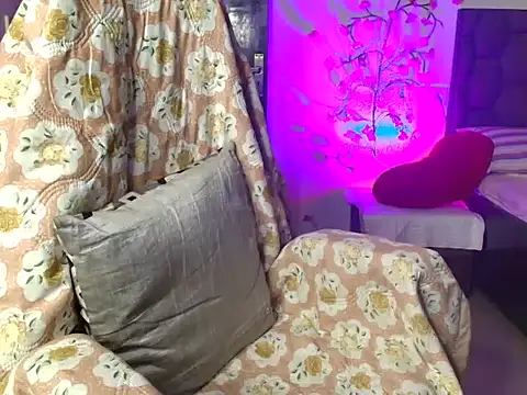 CUTE princess 143 online show from April 24, 2:42 pm