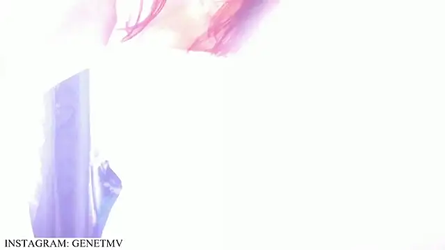 Roxanne tay online show from June 7, 9:43 pm