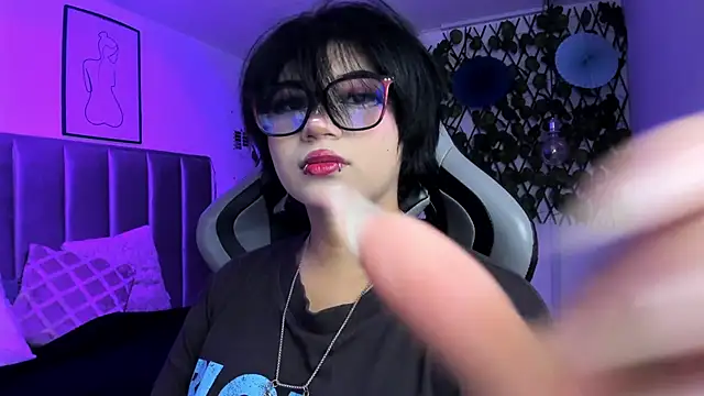 Kitty Gang online show from March 24, 1:22 am