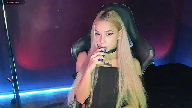 MilaAsh online show from September 26, 6:33 am