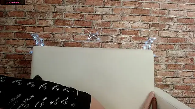 Stefania Star  online show from March 17, 1:31 am