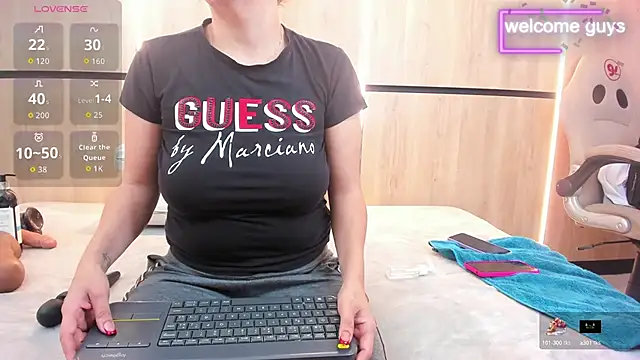 adela chase online show from September 24, 2:54 am