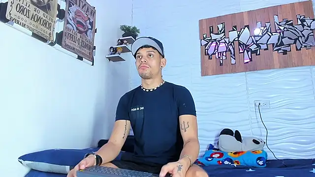 Friendsofeverything  online show from October 3, 11:21 pm