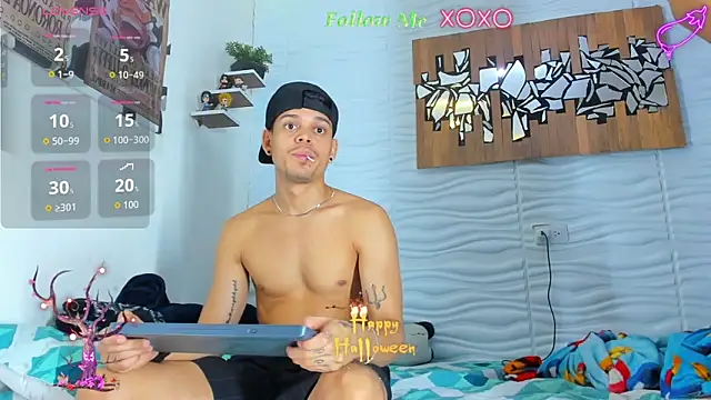 Friendsofeverything  online show from October 13, 12:13 am