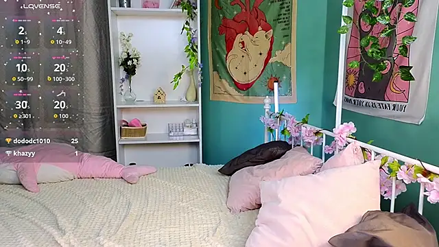 dark vamp  online show from October 14, 5:15 pm