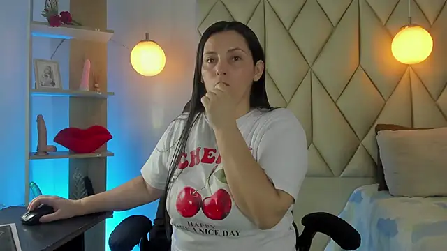 angelswets online show from April 17, 1:57 pm