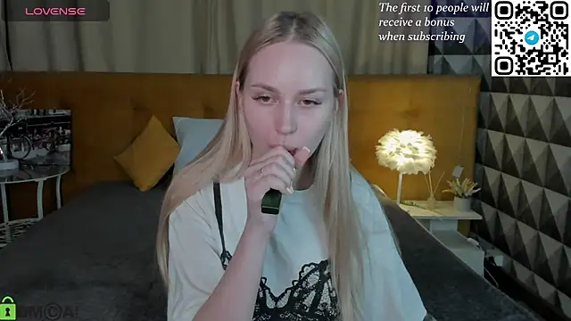 Carol  Cox online show from September 12, 1:17 am