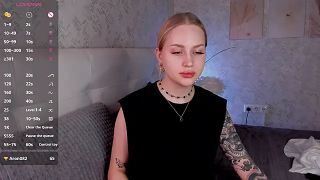 Carol  Cox online show from November 11, 12:39 am