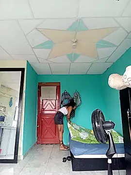 Karii-R online show from March 8, 3:38 pm