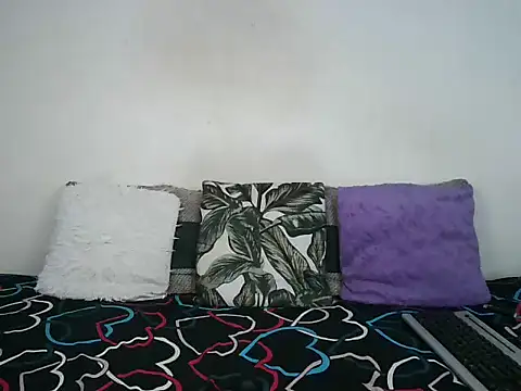 Thickqueenxxx online show from June 3, 2:33 pm