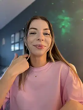 Mia Ethan online show from July 17, 4:00 pm