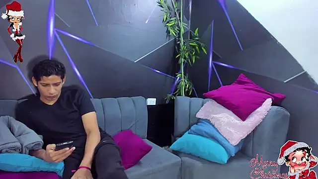 playsgirlhot online show from November 15, 11:17 pm