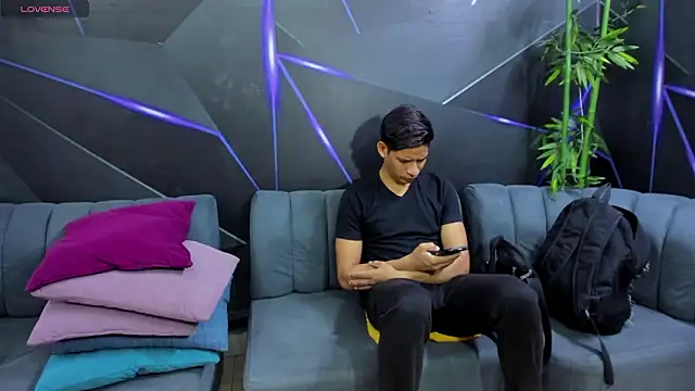 playsgirlhot online show from March 11, 11:14 am