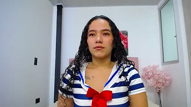 Snapshot of amaranta_f00x chatting on October 3, 12:32 pm amaranta f00x online show from October 3, 12:32 pm