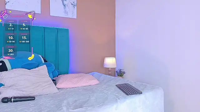 ahvi ebony online show from December 16, 12:33 pm