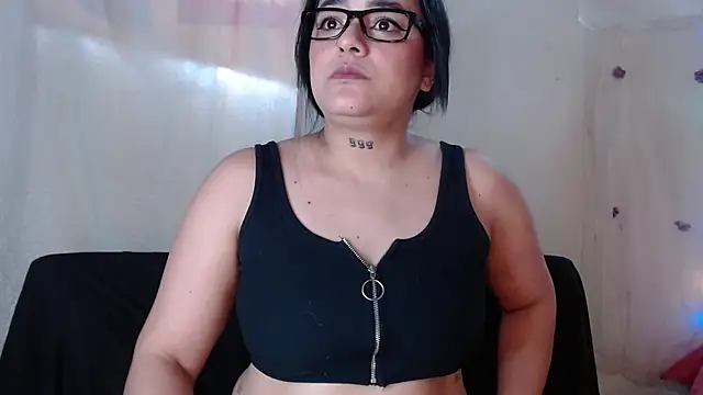 maraa lee online show from January 7, 10:35 pm