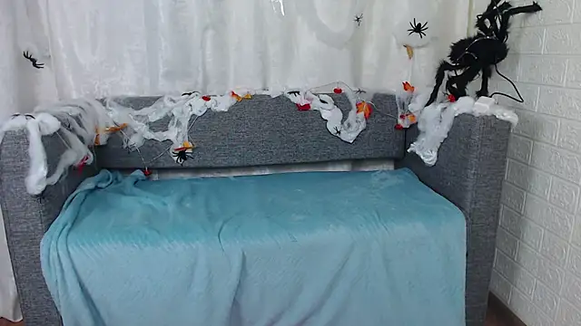 Snapshot of bellaa_love_ chatting on October 18, 12:25 am bellaa love online show from October 18, 12:25 am