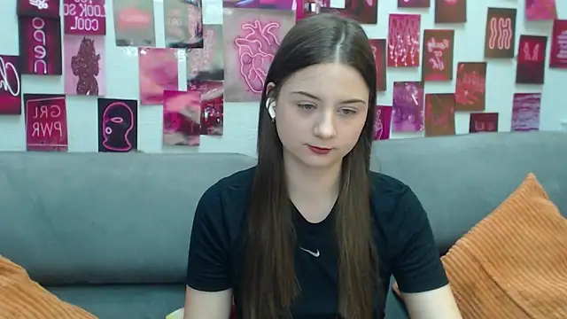 MilanaRoza online show from March 28, 9:42 am