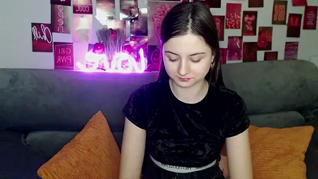 MilanaRoza online show from November 27, 11:57 am