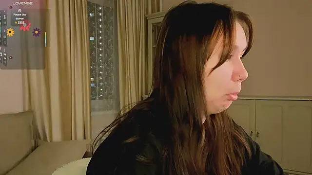 Alisia Mars online show from December 3, 4:37 am