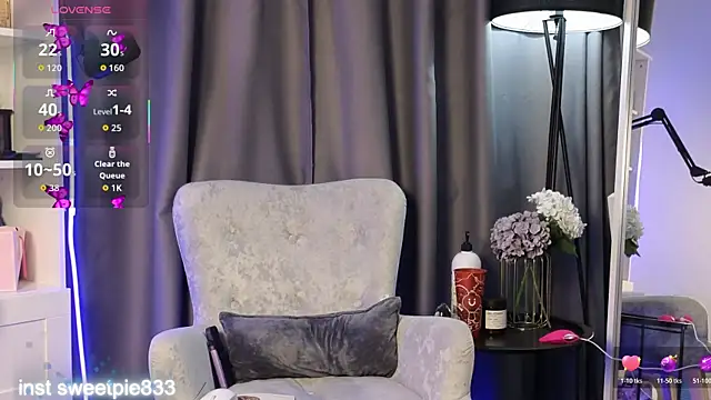 Anal Girl  online show from July 7, 5:59 pm